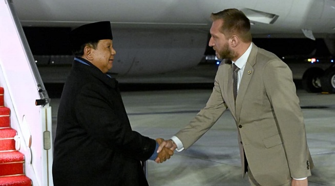 Seskab Teddy : Presiden Prabowo Tiba di Paris melanjutkan langkah diplomasi strategisnya